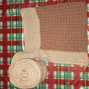 Elegant Tan and Cream Knit Scarf